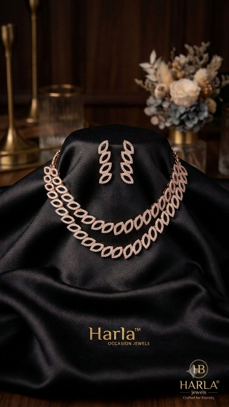 Élanora Double-Luxe Necklace
