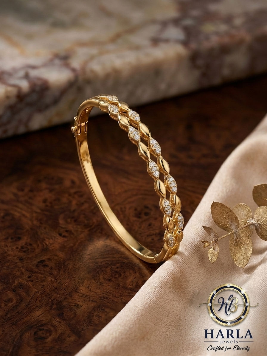 The Auroral Lattice Bangle