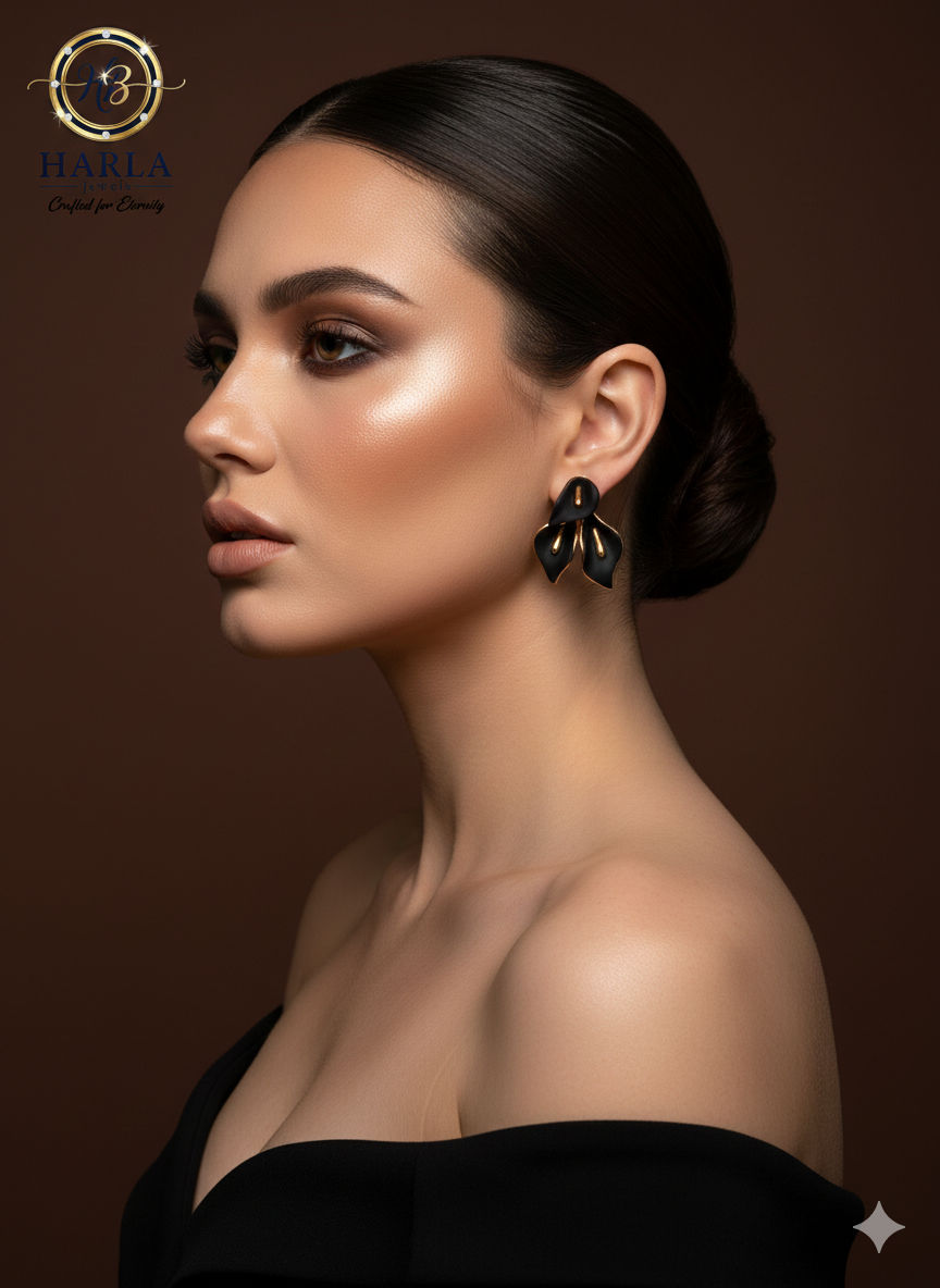 Ivory Callista Leaf earring (Black)