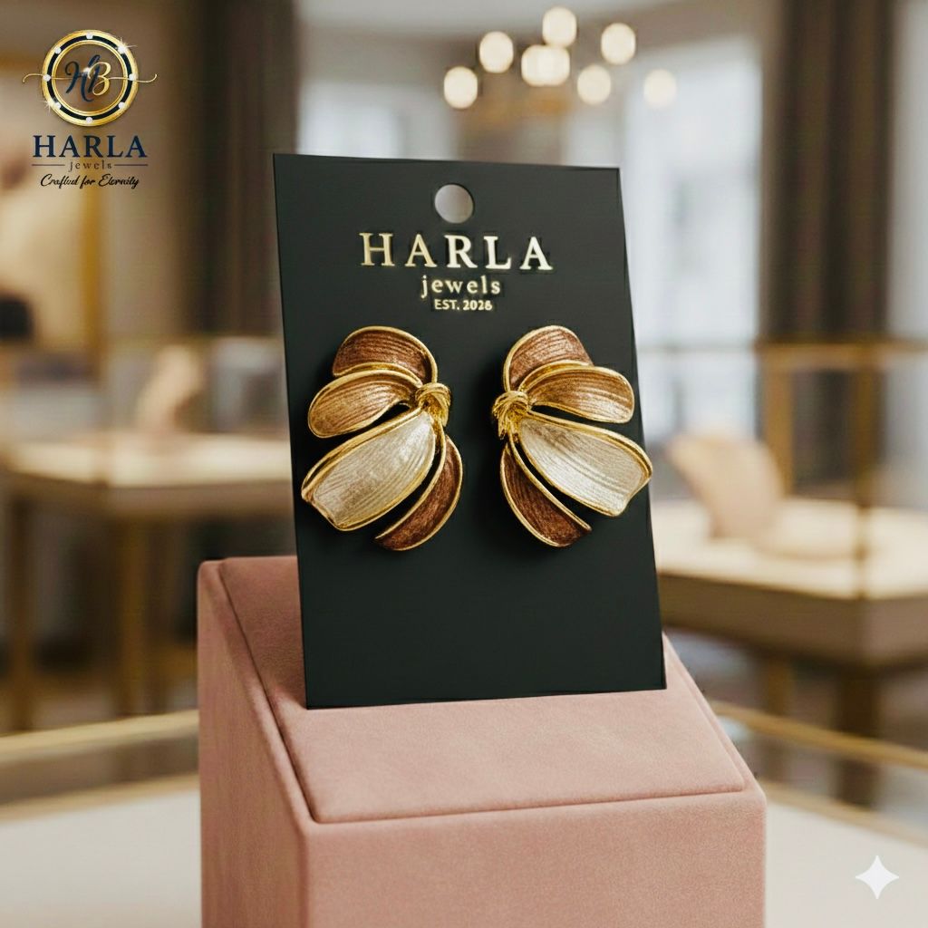 Bow petal gold earring